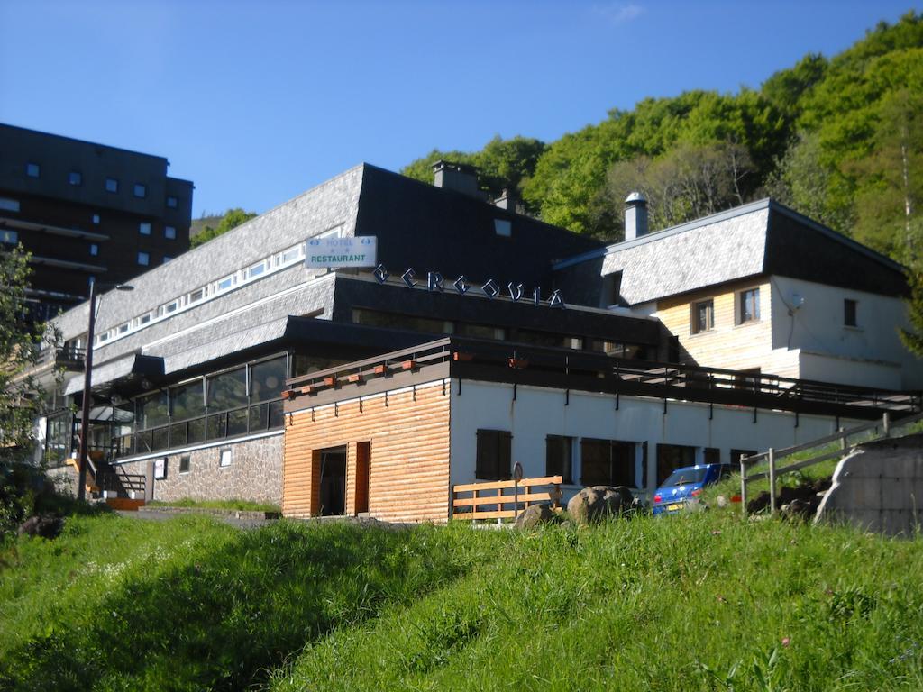 Gergovia Hotel Super Besse Bagian luar foto
